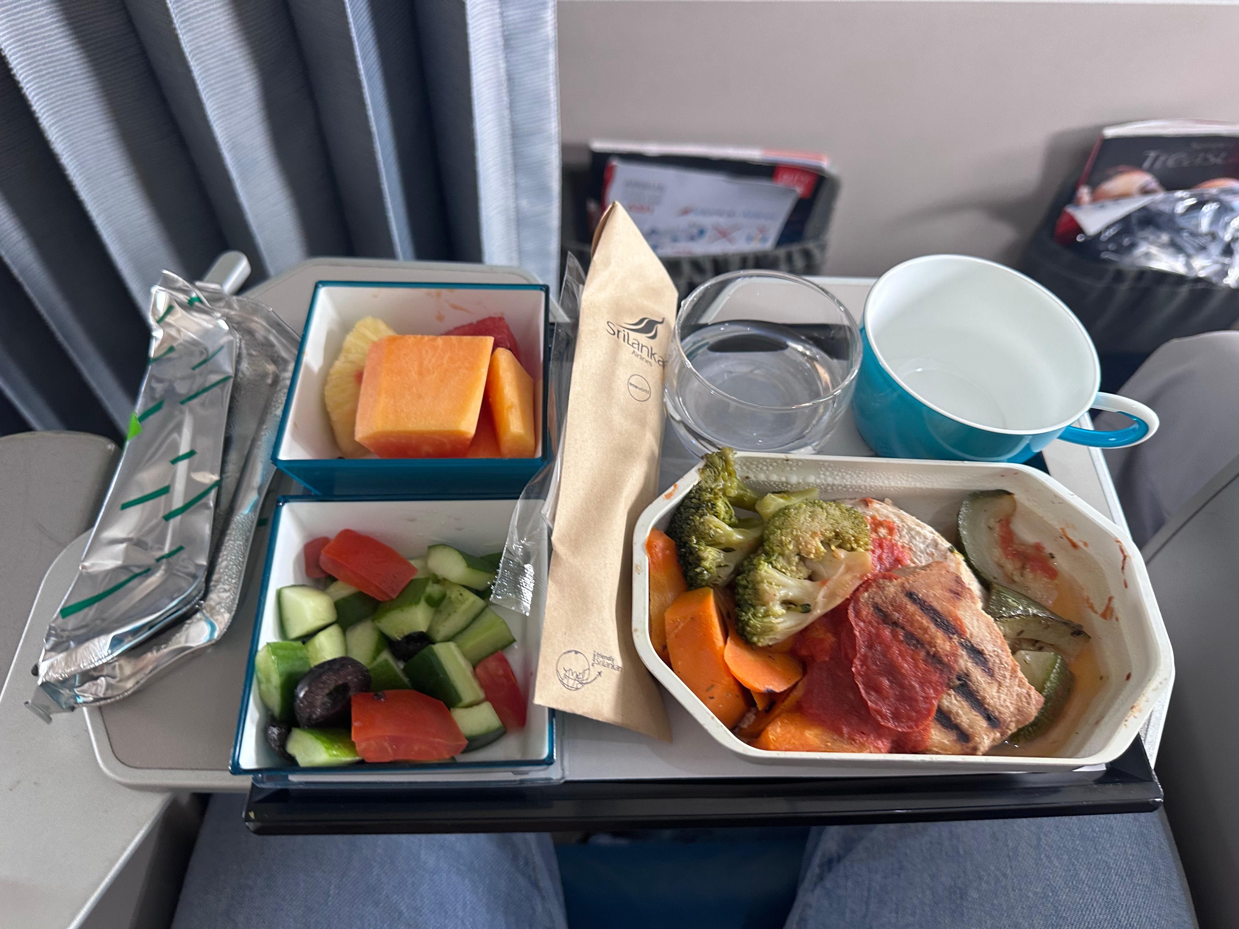 Особенности полёта на SriLankan Airlines: мой реальный опыт из Куала-Лумпура в Коломбо 