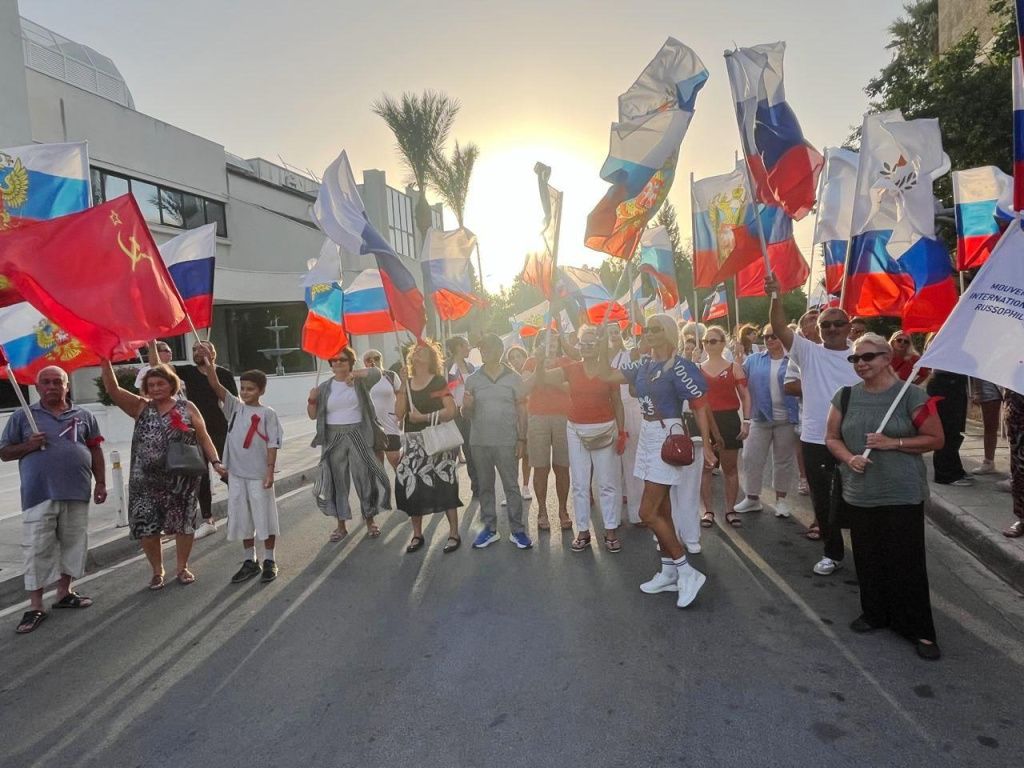 Правда ли, что на Кипре живет много русских? Сколько россиян на Кипре и чем они занимаются Правда ли, что на Кипре живет много русских? Сколько россиян на Кипре и чем они занимаются