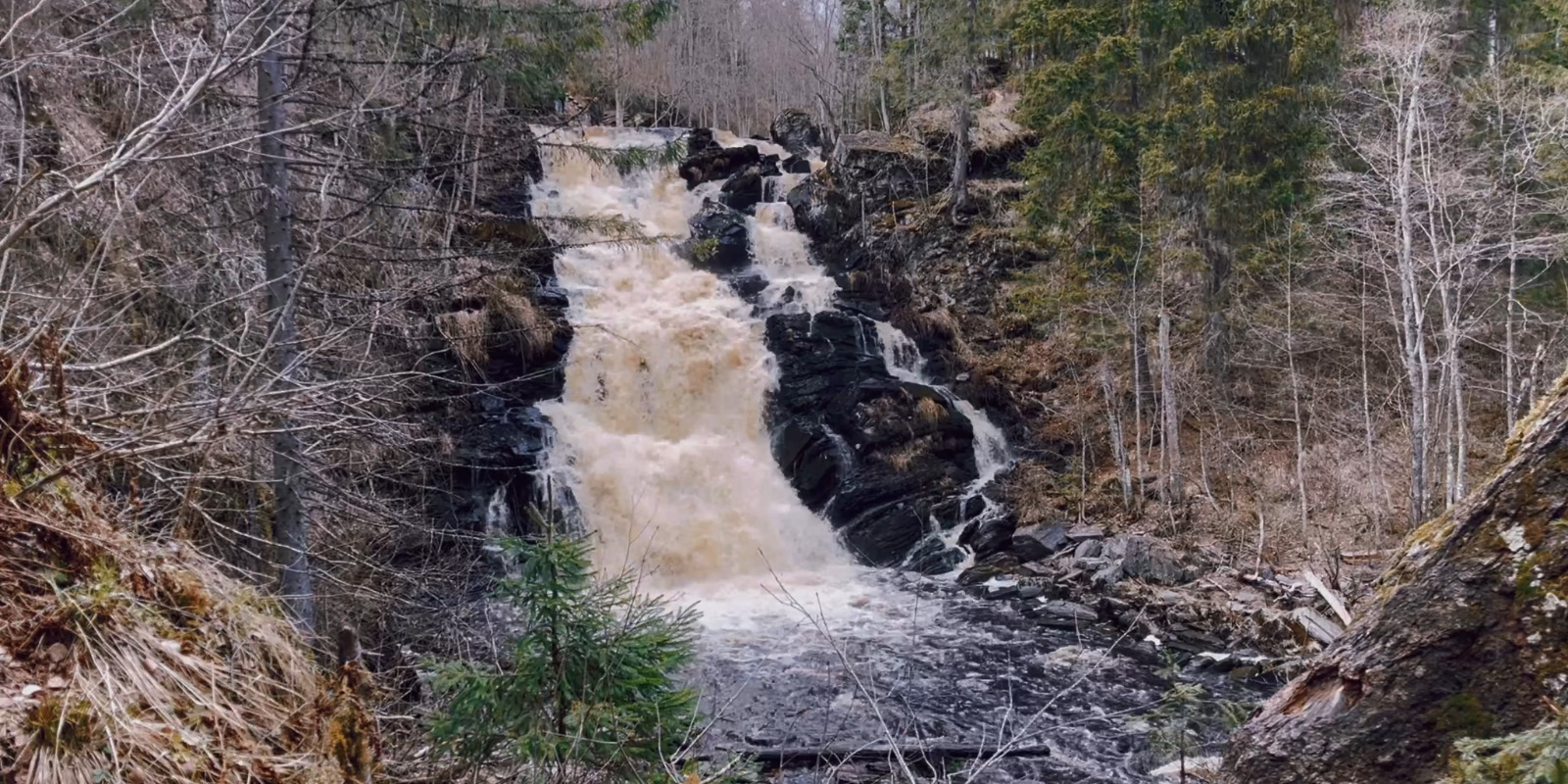 18 самых красивых водопадов России 18 самых красивых водопадов России