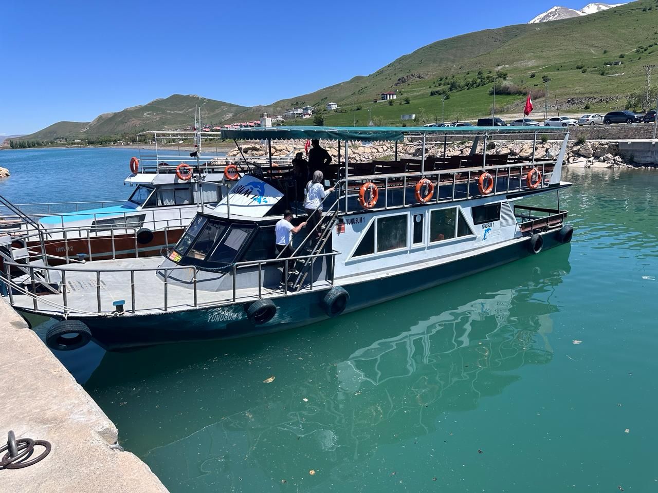 Остров Акдамар (Akdamar Adası): как добраться, сколько стоит вход и что посмотреть Остров Акдамар (Akdamar Adası): как добраться, сколько стоит вход и что посмотреть