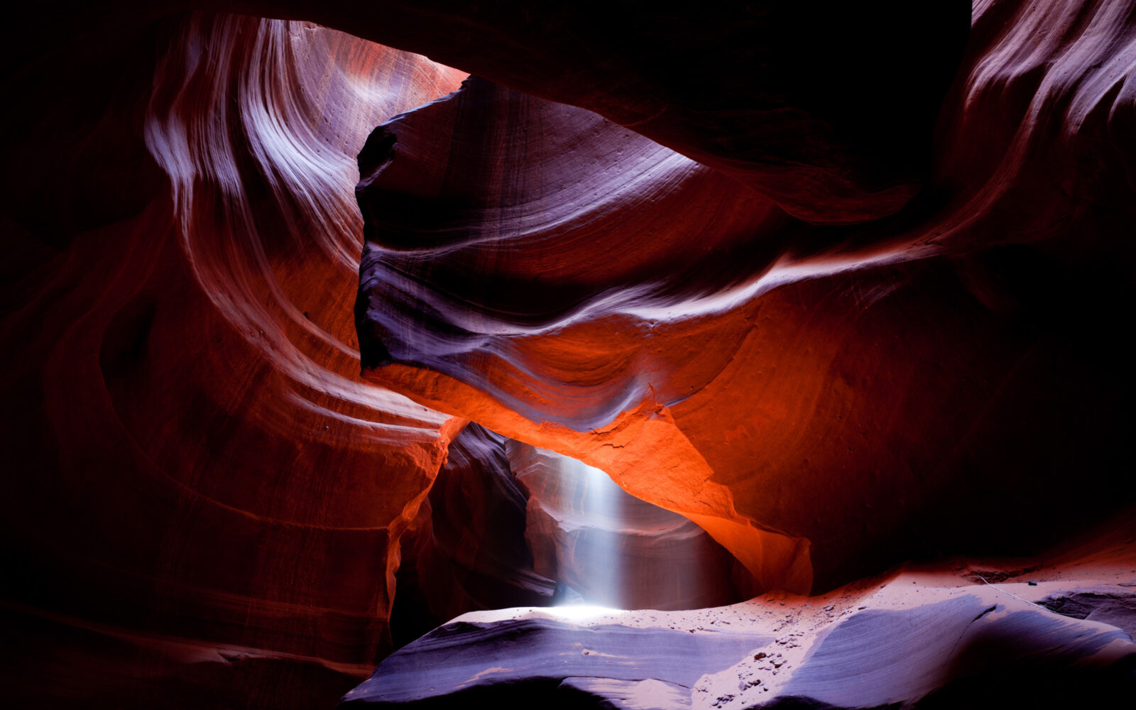 Каньон Антилопы (Antelope Canyon): как попасть, что посмотреть и когда лучше ехать Каньон Антилопы (Antelope Canyon): как попасть, что посмотреть и когда лучше ехать