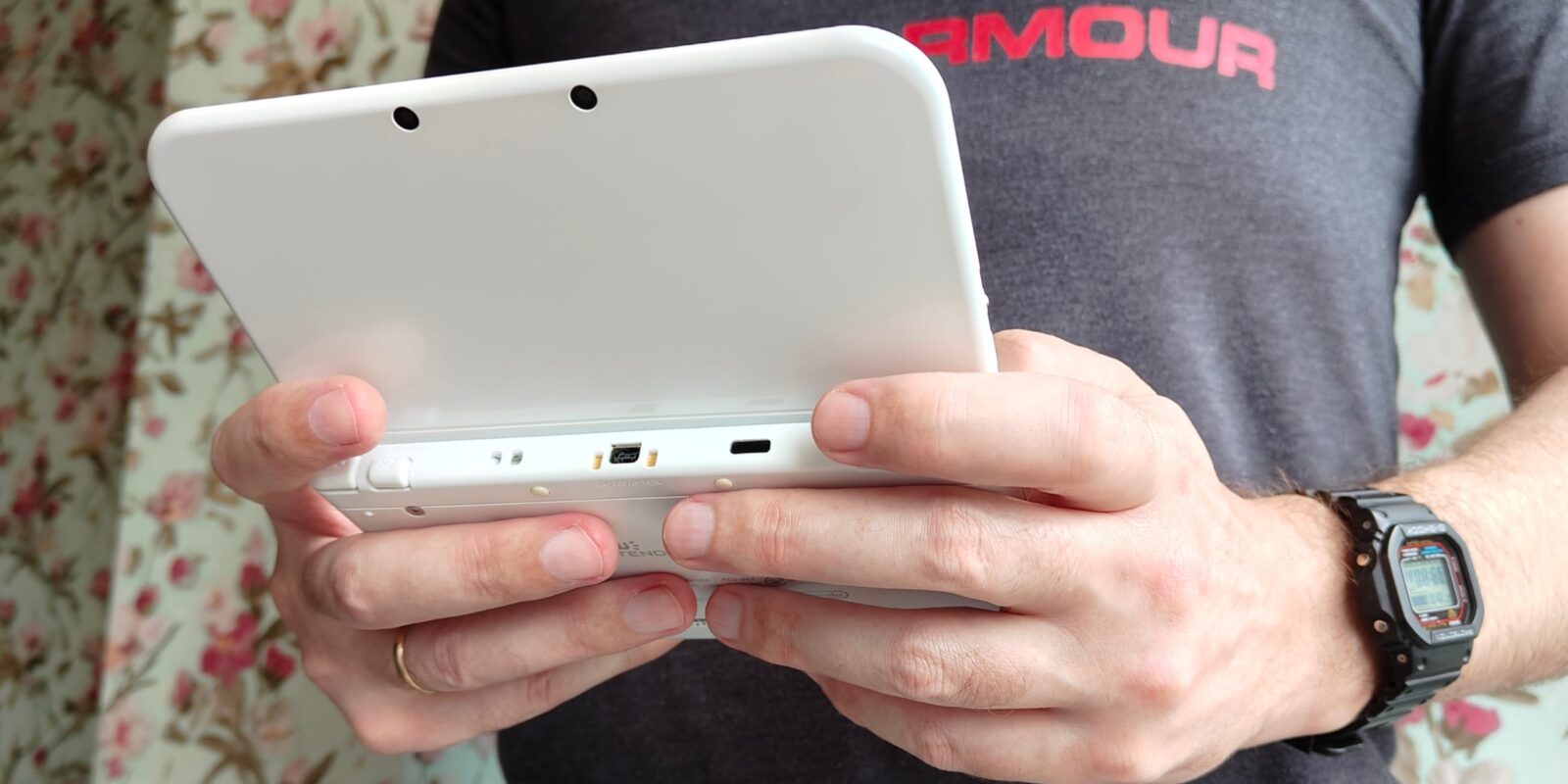 Два экрана и 3D без очков: чем уникальна Nintendo 3DS и почему её стоит купить как можно скорее Два экрана и 3D без очков: чем уникальна Nintendo 3DS и почему её стоит купить как можно скорее