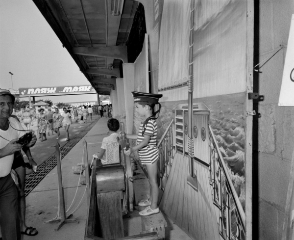 Сочи &mdash; российская ривьера 1988 года в фотографиях Карла де Кейзера